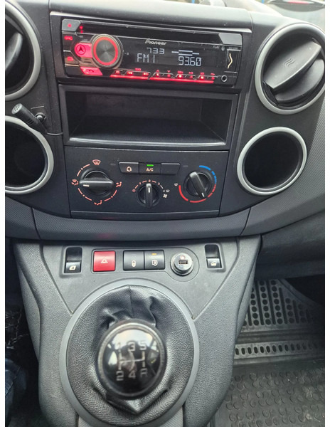 Van kecil Peugeot PARTNER 120 1.6HDI L1 XR Profit: gambar 7 Van kecil Peugeot PARTNER 120 1.6HDI L1 XR Profit: gambar 7