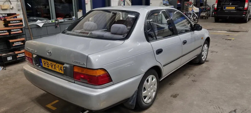 Toyota Corolla GXI 1.6. autom... Limited - Mobil sedan: gambar 3 Toyota Corolla GXI 1.6. autom... Limited - Mobil sedan: gambar 3