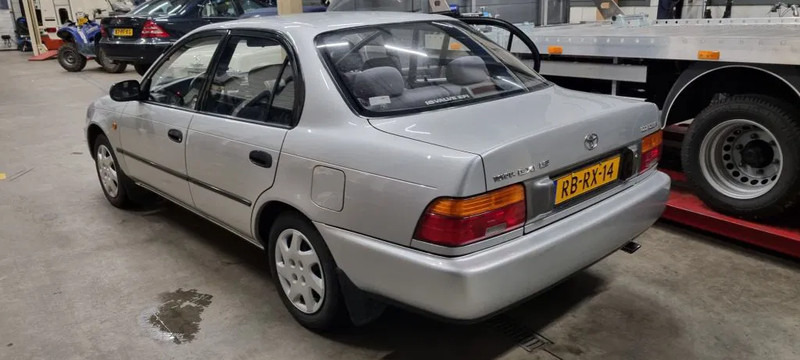 Toyota Corolla GXI 1.6. autom... Limited - Mobil sedan: gambar 4 Toyota Corolla GXI 1.6. autom... Limited - Mobil sedan: gambar 4