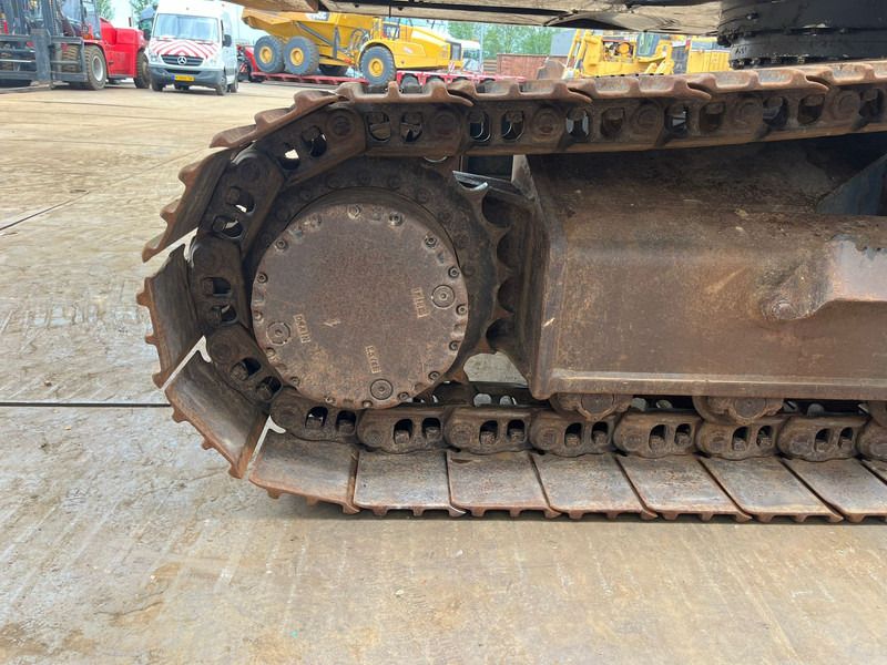 Ekskavator perayap Case CX250C: gambar 11