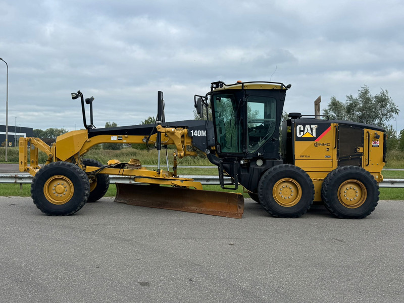 Caterpillar 140M - Grader: gambar 1 Caterpillar 140M - Grader: gambar 1
