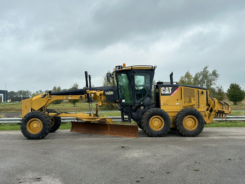 Caterpillar 140M Ripper + Pushblock - Grader: gambar 1 Caterpillar 140M Ripper + Pushblock - Grader: gambar 1