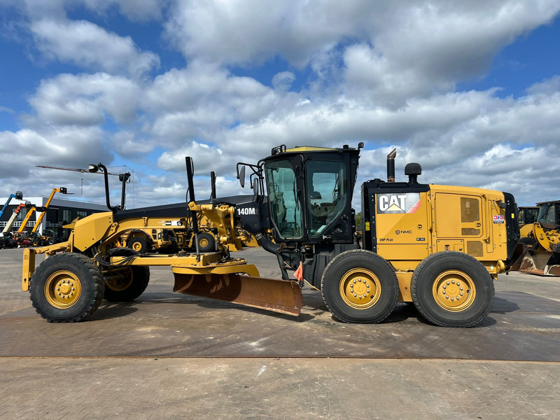 Caterpillar 140M2 - Grader: gambar 1 Caterpillar 140M2 - Grader: gambar 1