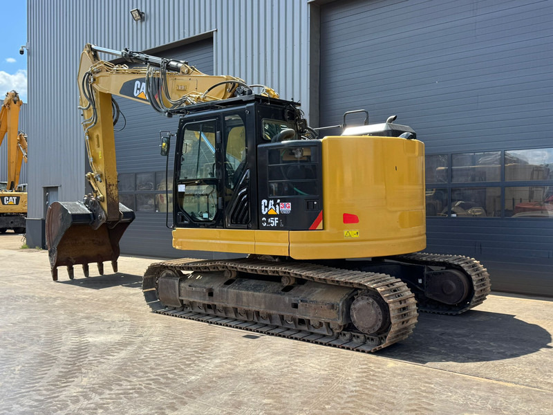 Caterpillar 325F LCR - 3 buckets - Ekskavator perayap: gambar 1 Caterpillar 325F LCR - 3 buckets - Ekskavator perayap: gambar 1