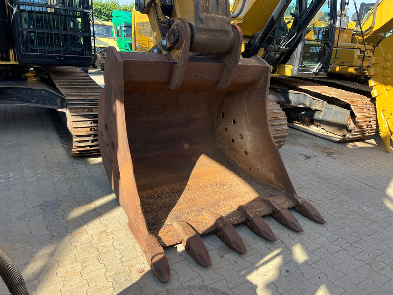 Caterpillar 352F - Ekskavator perayap: gambar 4 Caterpillar 352F - Ekskavator perayap: gambar 4