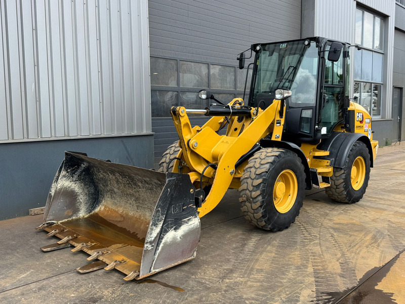 Caterpillar 908M - Wheel loader: gambar 2 Caterpillar 908M - Wheel loader: gambar 2