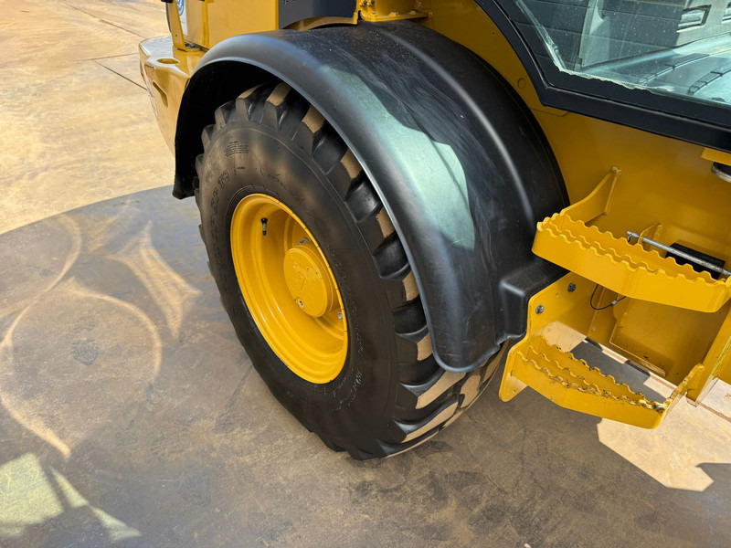 Wheel loader Caterpillar 908M: gambar 20 Wheel loader Caterpillar 908M: gambar 20