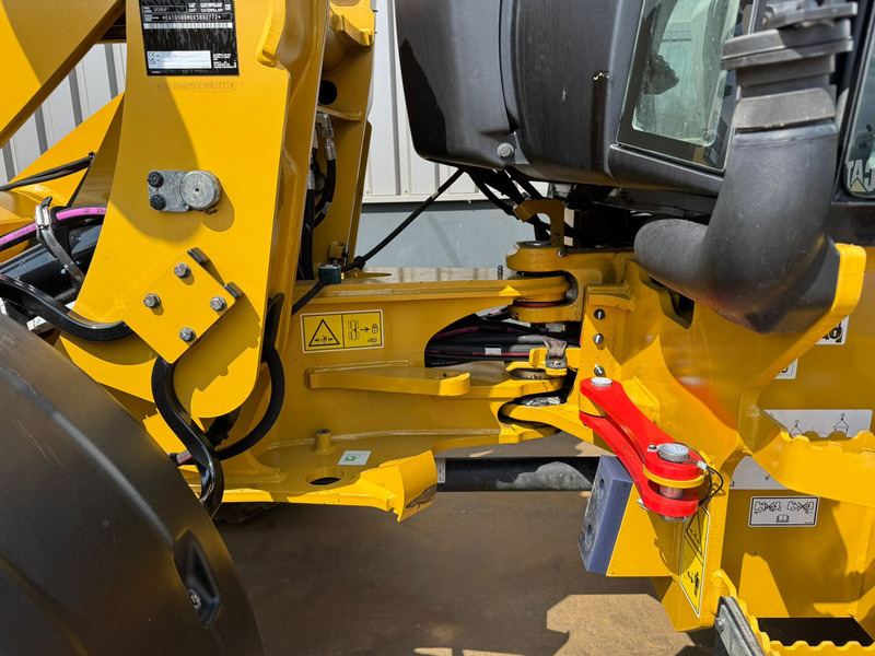 Wheel loader Caterpillar 908M: gambar 14 Wheel loader Caterpillar 908M: gambar 14