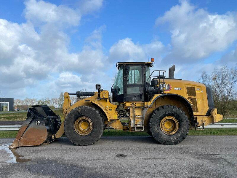 Caterpillar 966M - Wheel loader: gambar 1 Caterpillar 966M - Wheel loader: gambar 1
