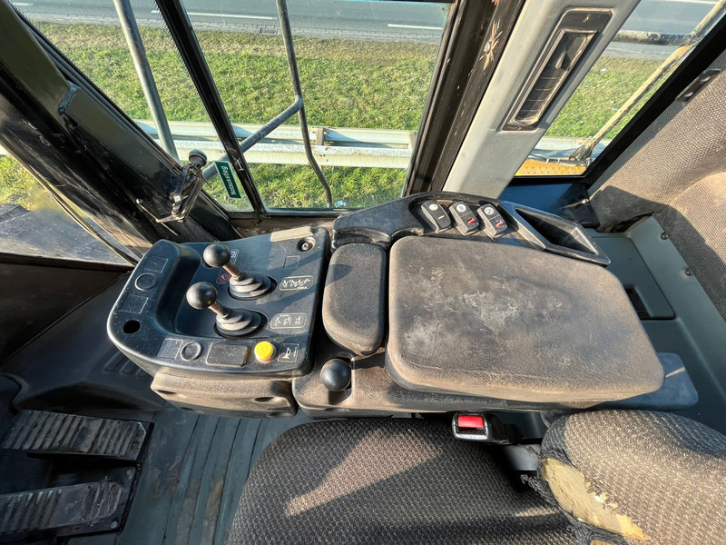 Wheel loader Caterpillar 980H: gambar 15