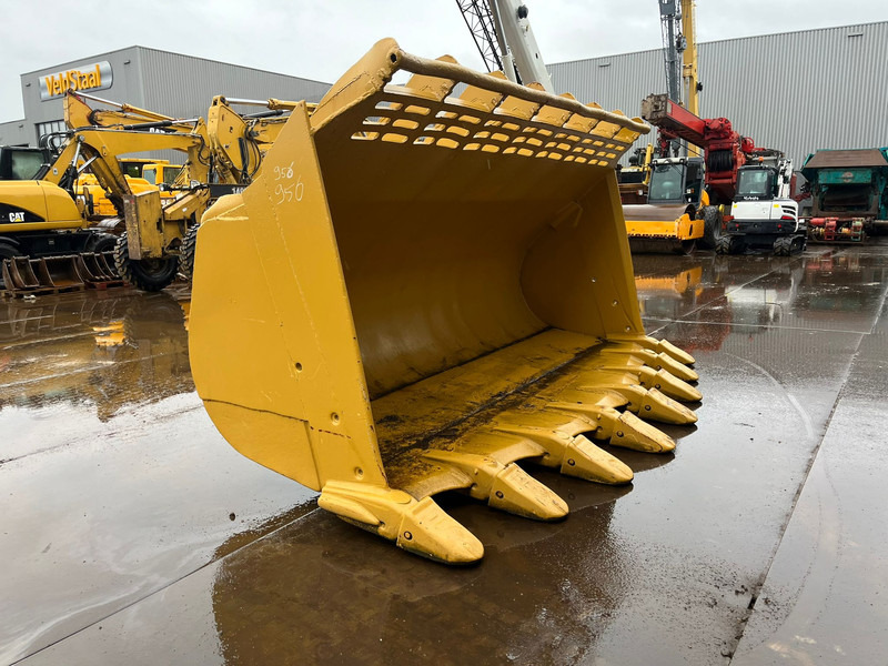 Ember Caterpillar Bucket 990: gambar 7