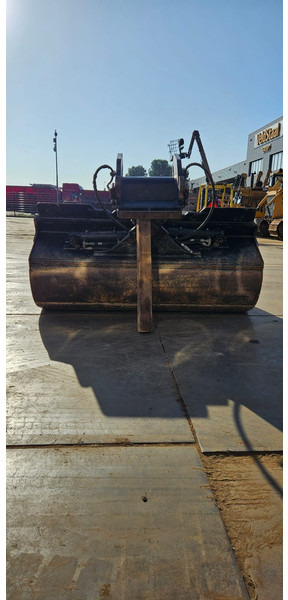 Caterpillar CAT DCT Bucket CW40S Kantelbak - Ember loader: gambar 4 Caterpillar CAT DCT Bucket CW40S Kantelbak - Ember loader: gambar 4