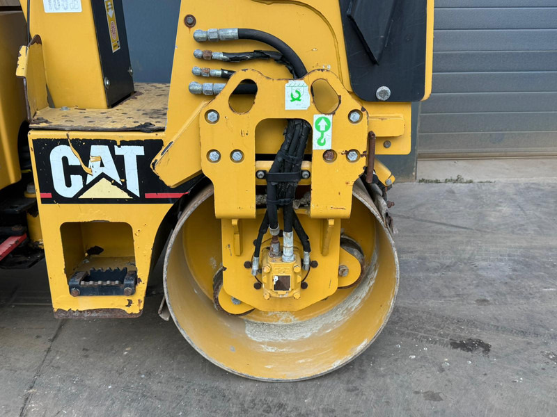 Leasing Caterpillar CB114 Caterpillar CB114: gambar 11