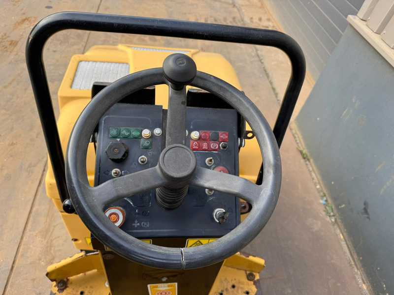 Leasing Caterpillar CB114 Caterpillar CB114: gambar 20