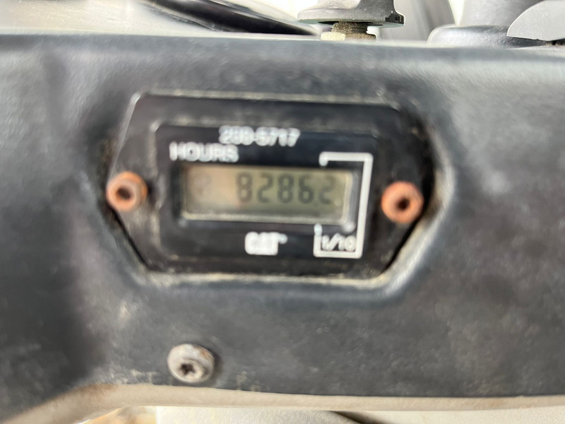 Roller Caterpillar CB534D CE / EPA: gambar 12