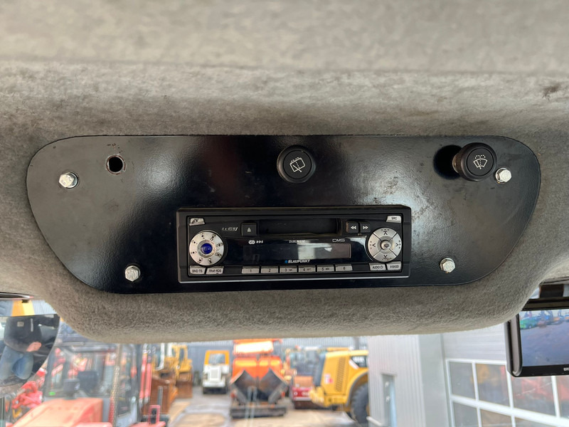Roller Caterpillar CB534D CE / EPA: gambar 15