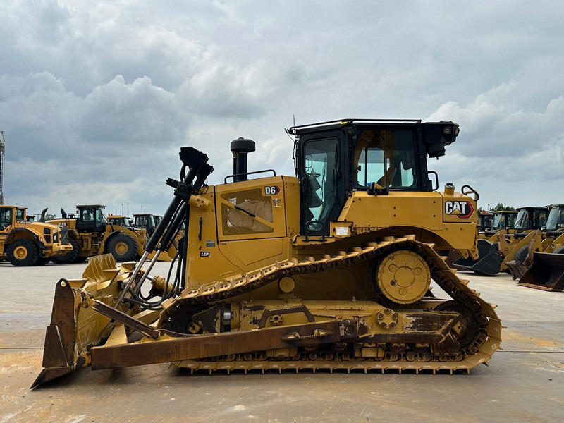 Caterpillar D6 LGP - Bulldozer: gambar 1 Caterpillar D6 LGP - Bulldozer: gambar 1