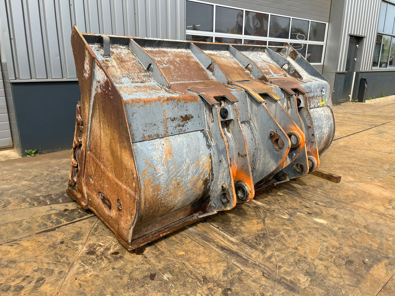 Doosan Bucket DL420-3 4500 l - Ember: gambar 1 Doosan Bucket DL420-3 4500 l - Ember: gambar 1