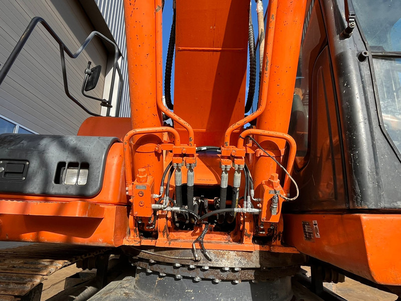 Ekskavator perayap Doosan DX255LC-3: gambar 15