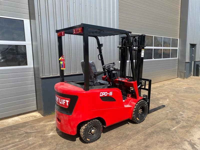 EASY LIFT CPD 15 - Forklift: gambar 4 EASY LIFT CPD 15 - Forklift: gambar 4