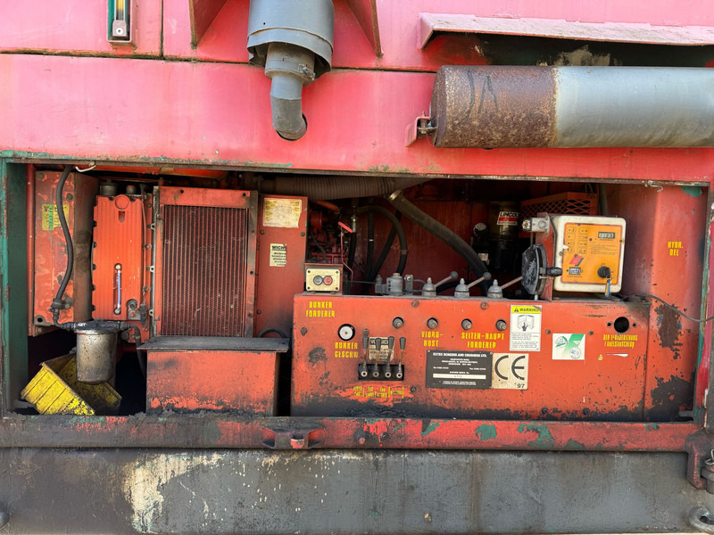 Extec Robotrac 7000 - Screener: gambar 5 Extec Robotrac 7000 - Screener: gambar 5