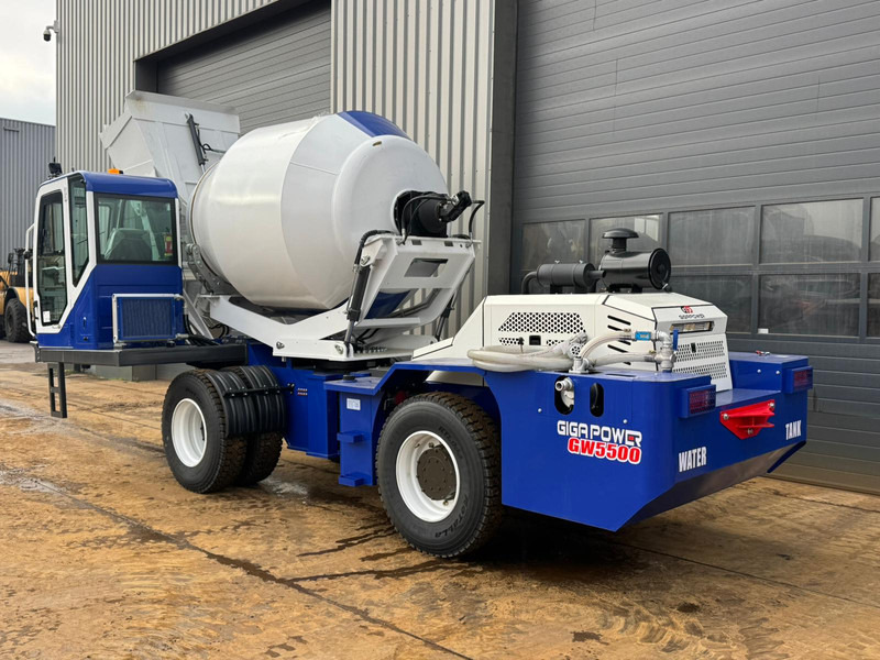Giga power GW5500 4x4 Self Loading Concrete Mixer - Truk pengaduk beton: gambar 3 Giga power GW5500 4x4 Self Loading Concrete Mixer - Truk pengaduk beton: gambar 3