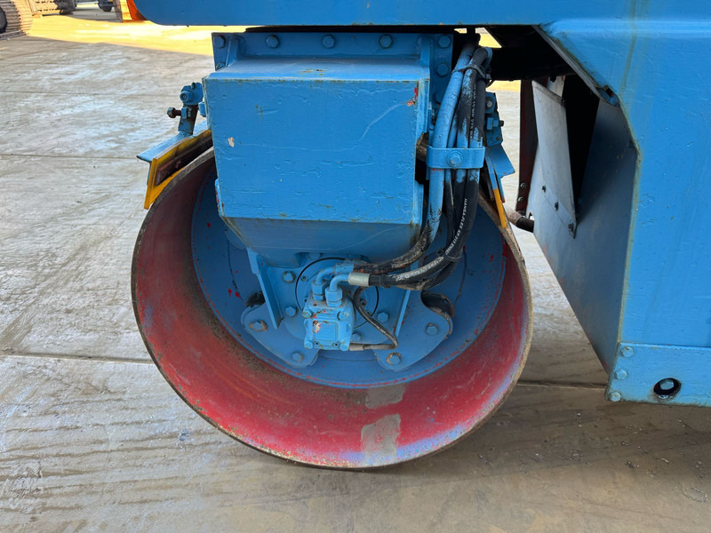 Roller Hamm DV 3.22 Double Drum: gambar 13
