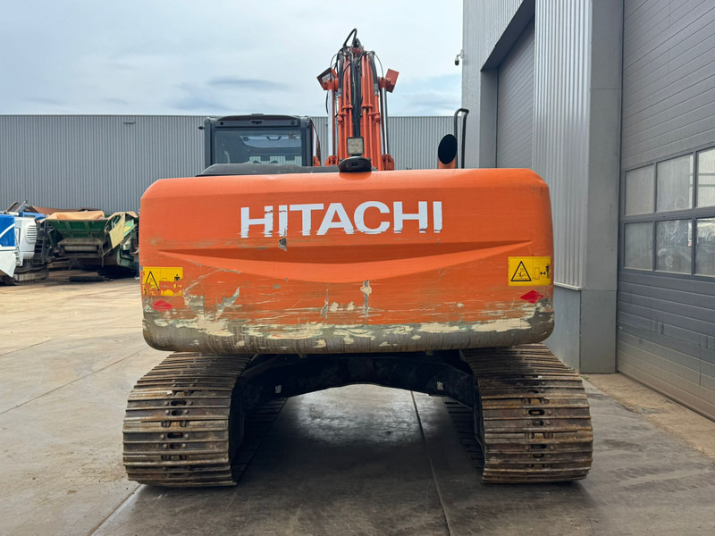 Hitachi ZX210LC-3 - Ekskavator perayap: gambar 4 Hitachi ZX210LC-3 - Ekskavator perayap: gambar 4
