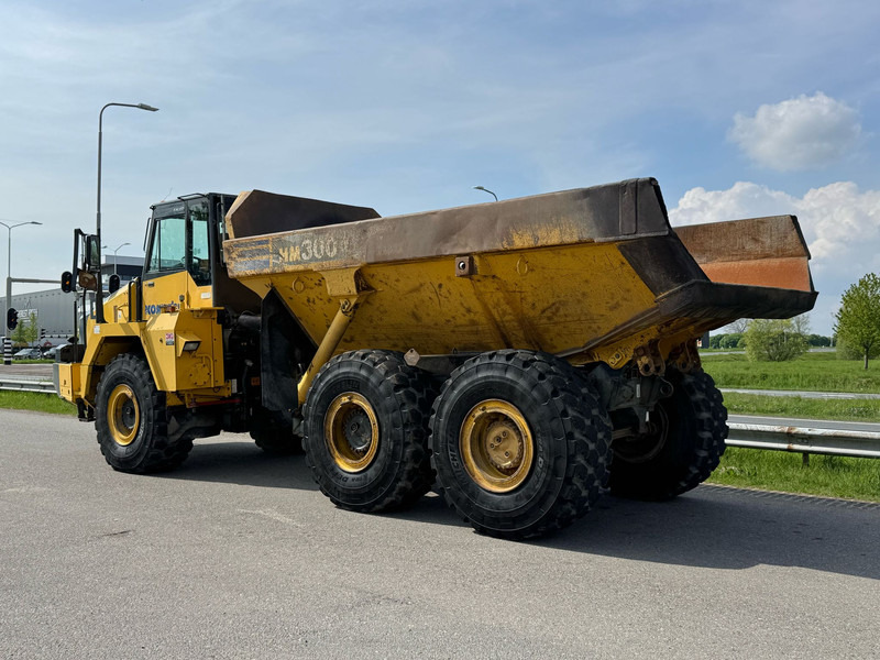 Komatsu HM300-2 - Tempat sampah artikulasi: gambar 3 Komatsu HM300-2 - Tempat sampah artikulasi: gambar 3