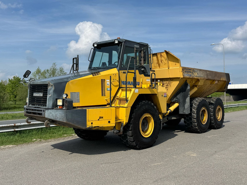 Komatsu HM300-2 - Tempat sampah artikulasi: gambar 1 Komatsu HM300-2 - Tempat sampah artikulasi: gambar 1