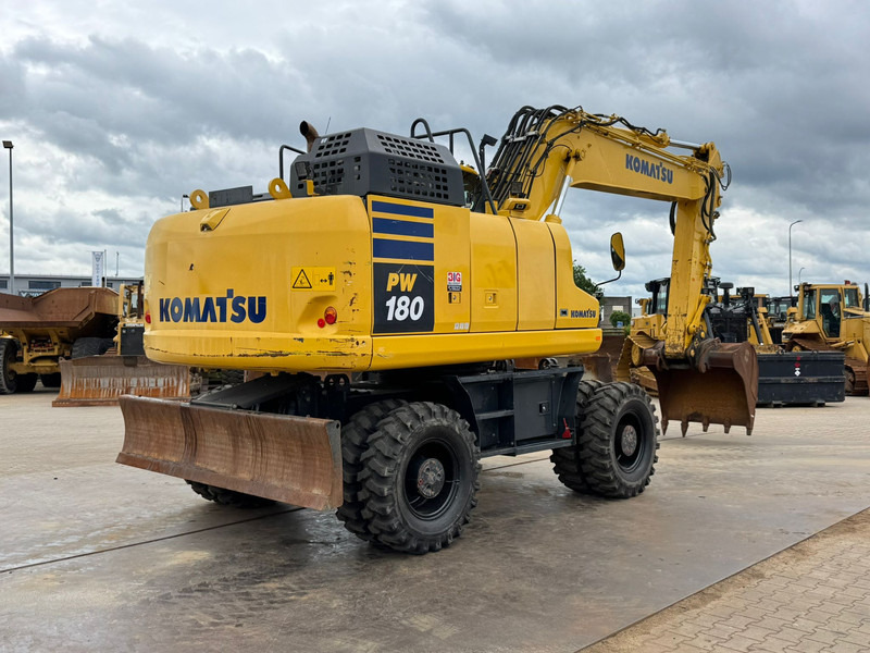Komatsu PW180-11 - Ekskavator roda: gambar 5 Komatsu PW180-11 - Ekskavator roda: gambar 5