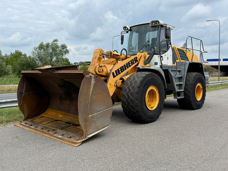 Liebherr L566 2plus2 - Wheel loader: gambar 2 Liebherr L566 2plus2 - Wheel loader: gambar 2
