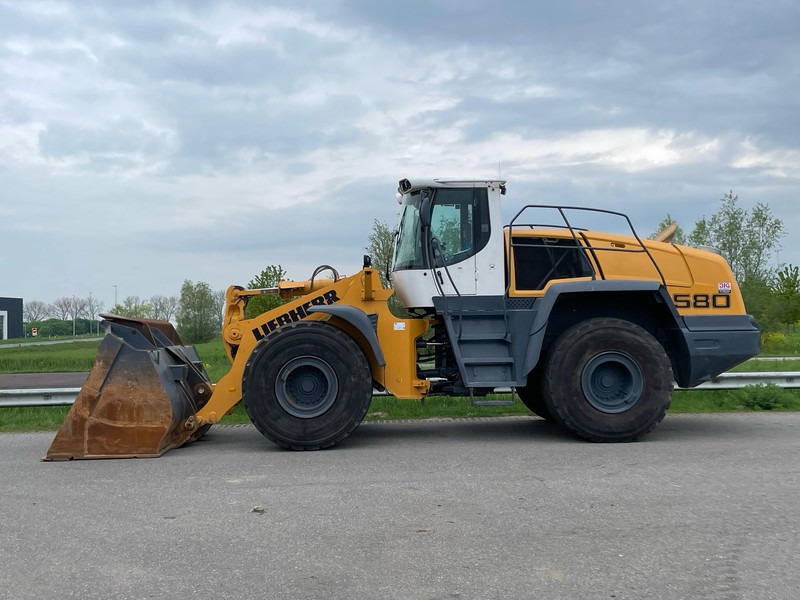 Liebherr L580 - Wheel loader: gambar 1 Liebherr L580 - Wheel loader: gambar 1