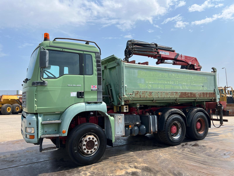 MAN TGA 26.480 6x4 tipper + HMF crane - Truk jungkit, Truk derek: gambar 1 MAN TGA 26.480 6x4 tipper + HMF crane - Truk jungkit, Truk derek: gambar 1