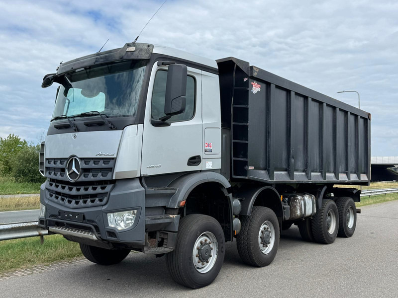 MERCEDESBENZ Arocs 4848 8x8 tipper - Truk jungkit: gambar 1 MERCEDESBENZ Arocs 4848 8x8 tipper - Truk jungkit: gambar 1