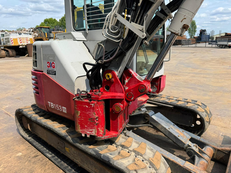 Ekskavator perayap Takeuchi TB153FR: gambar 13