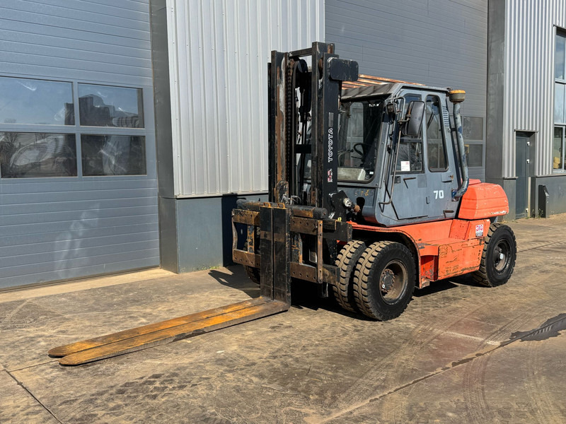 Toyota 5FD70 - Forklift: gambar 2 Toyota 5FD70 - Forklift: gambar 2