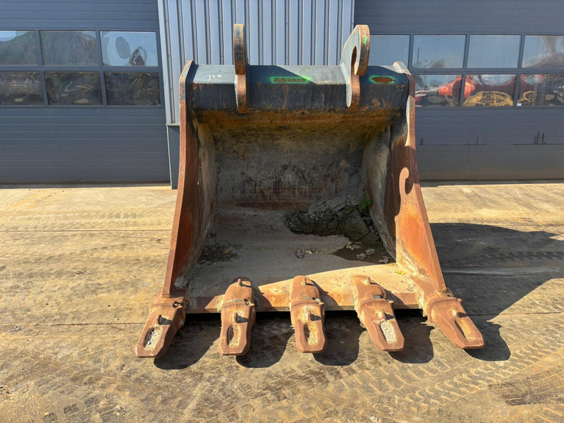 Verachtert HD bucket with teeth CW70 for 374F - Ember: gambar 2 Verachtert HD bucket with teeth CW70 for 374F - Ember: gambar 2