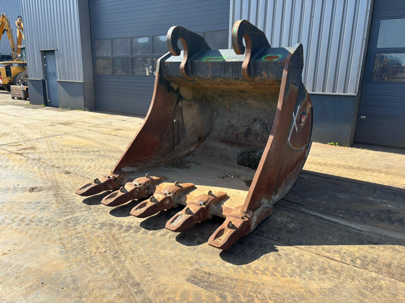 Verachtert HD bucket with teeth CW70 for 374F - Ember: gambar 3 Verachtert HD bucket with teeth CW70 for 374F - Ember: gambar 3
