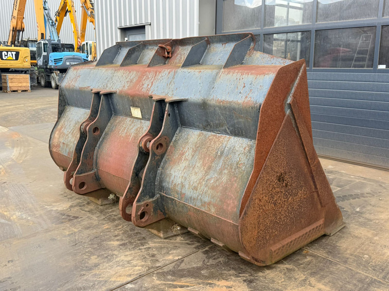 Volvo 4.2 m3 - Ember: gambar 5 Volvo 4.2 m3 - Ember: gambar 5