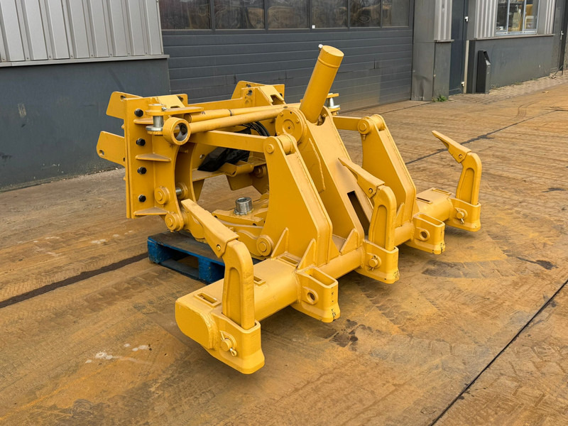 Volvo G930B - Ripper: gambar 3 Volvo G930B - Ripper: gambar 3