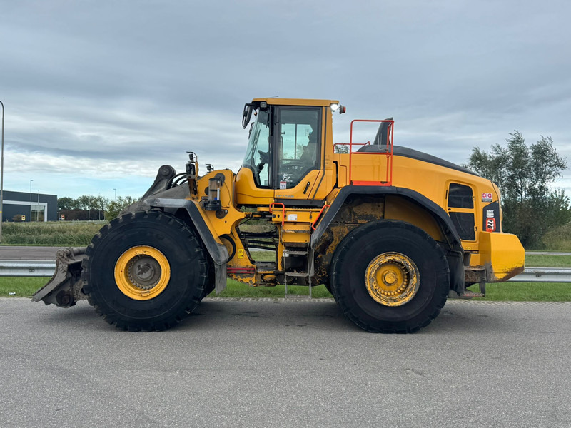 Volvo L220H - Wheel loader: gambar 1 Volvo L220H - Wheel loader: gambar 1