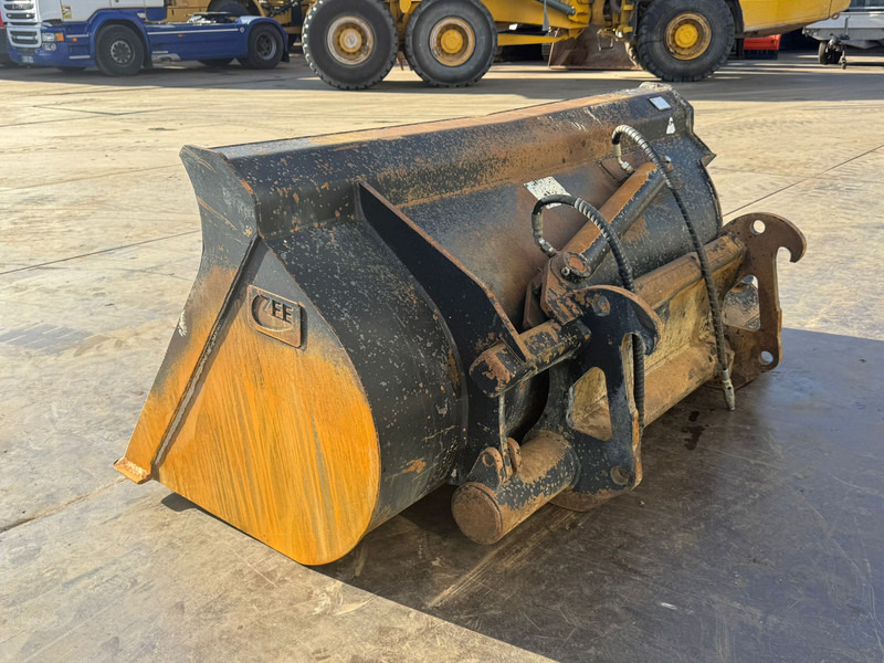 ZFE Side-Tilting bucket for CAT 908 SW - Ember untuk Loader konstruksi: gambar 3 ZFE Side-Tilting bucket for CAT 908 SW - Ember untuk Loader konstruksi: gambar 3