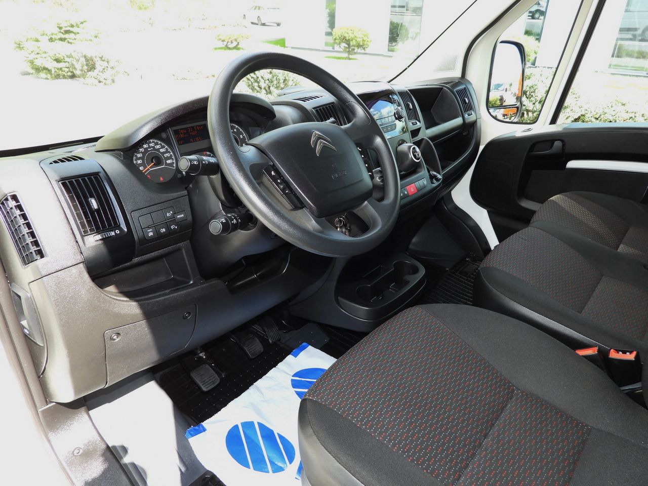 CITROEN JUMPER BOX DELIVERY VAN 7 SEATS CRUISE CONTROL 120HP - Van panel: gambar 2 CITROEN JUMPER BOX DELIVERY VAN 7 SEATS CRUISE CONTROL 120HP - Van panel: gambar 2