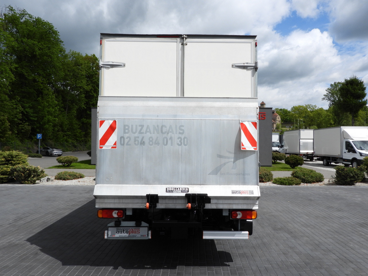 Van box CITROEN JUMPER BOX LIFT 8 PALLETS CRUISE CONTROL NAVIGATION AIR CONDITIONING  165HP: gambar 10