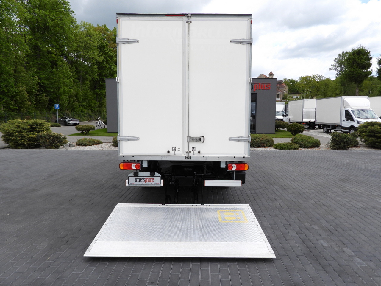 Van box CITROEN JUMPER BOX LIFT 8 PALLETS CRUISE CONTROL NAVIGATION AIR CONDITIONING  165HP: gambar 11