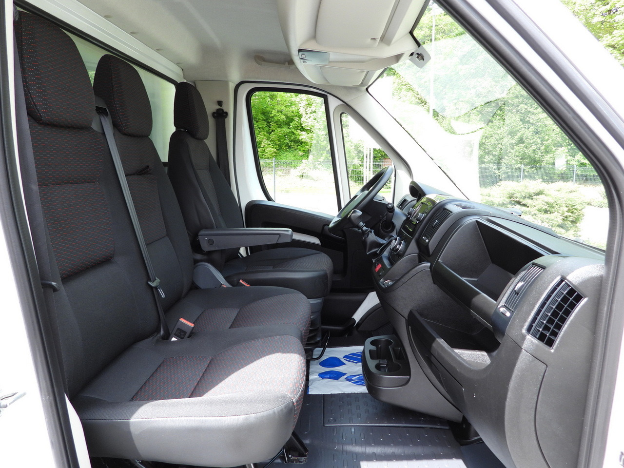 Van box CITROEN JUMPER BOX LIFT 8 PALLETS CRUISE CONTROL NAVIGATION AIR CONDITIONING  165HP: gambar 36