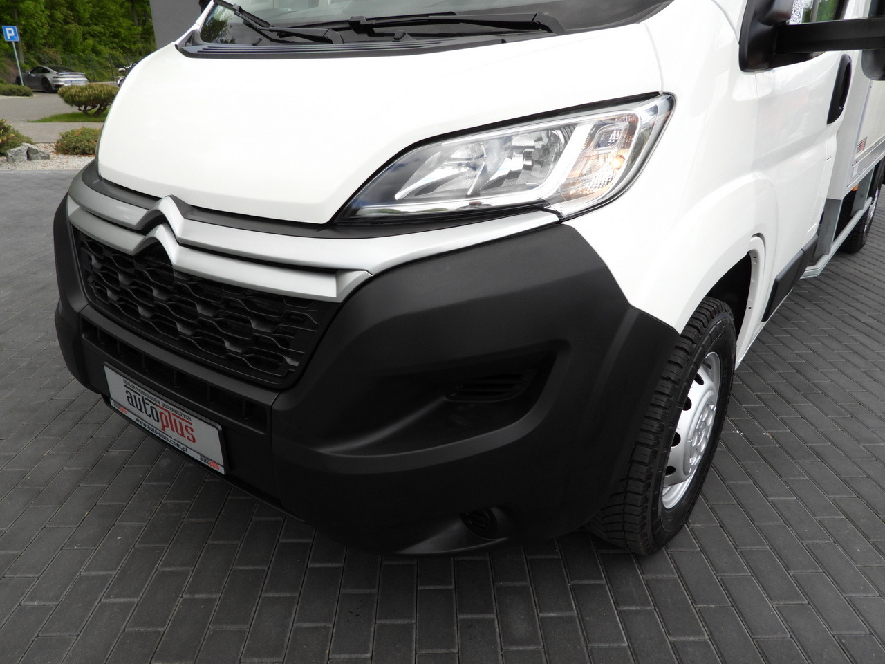 Van box CITROEN JUMPER BOX LIFT 8 PALLETS CRUISE CONTROL NAVIGATION AIR CONDITIONING  165HP: gambar 19