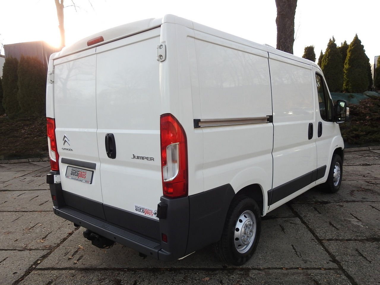 CITROEN JUMPER REFRIGERATOR VAN -5*C LED LIGHTS AIR CONDITIONING 130HP - Van berpendingin: gambar 3 CITROEN JUMPER REFRIGERATOR VAN -5*C LED LIGHTS AIR CONDITIONING 130HP - Van berpendingin: gambar 3