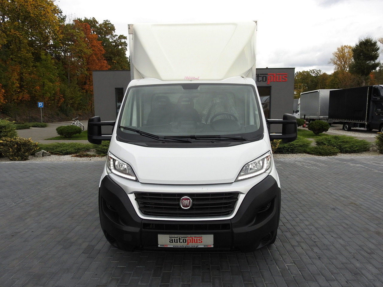 FIAT DUCATO BOX LIFT 8 PALLETS CRUISE CONTROL NAVIGATION AIR CONDITIONING LED LIGHTS 130HP - Van box: gambar 5 FIAT DUCATO BOX LIFT 8 PALLETS CRUISE CONTROL NAVIGATION AIR CONDITIONING LED LIGHTS 130HP - Van box: gambar 5